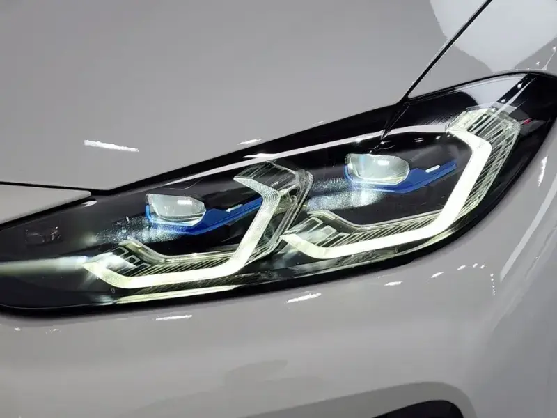 2023 BMW i4 с пробегом 37 284 км