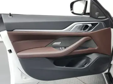 2023 BMW i4 с пробегом 37 284 км