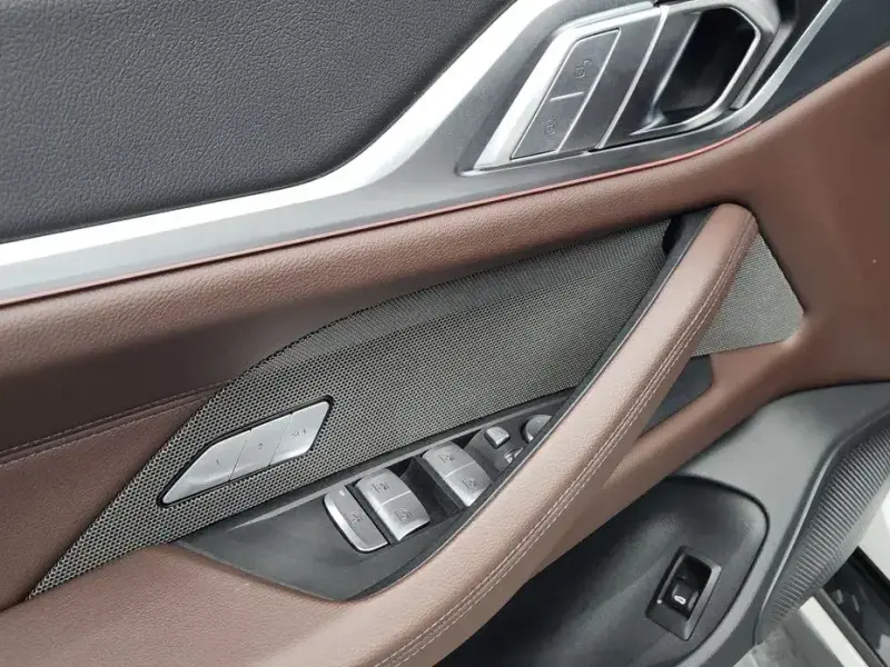 2023 BMW i4 с пробегом 37 284 км