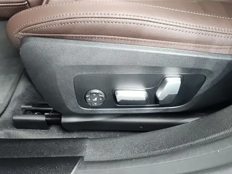 2023 BMW i4 с пробегом 37 284 км