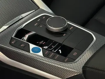 2024 BMW i4 с пробегом 35 880 км