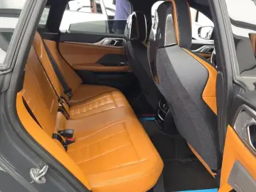 2024 BMW i4 с пробегом 49 941 км