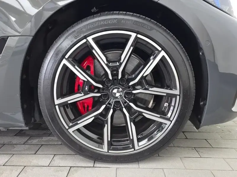 2024 BMW i4 с пробегом 49 941 км