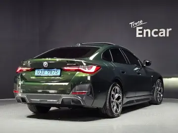2022 BMW i4 с пробегом 35 316 км