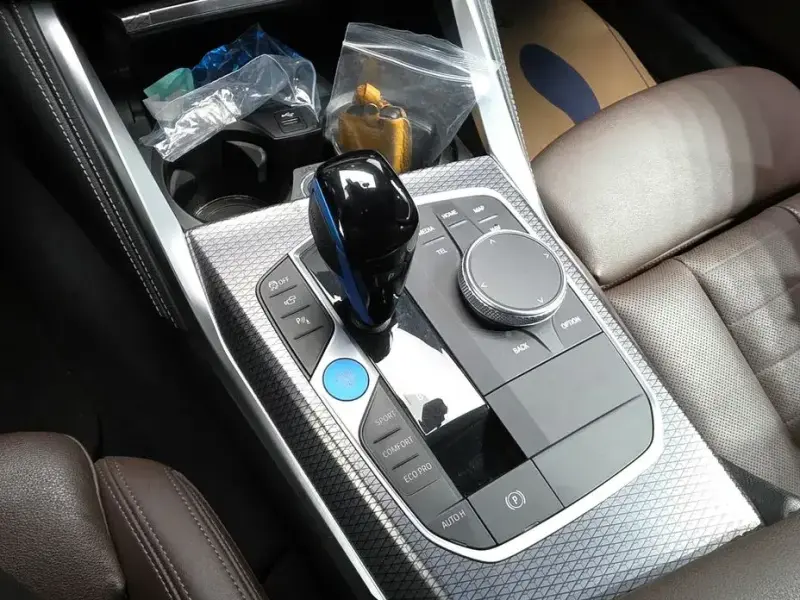 2022 BMW i4 с пробегом 119 100 км