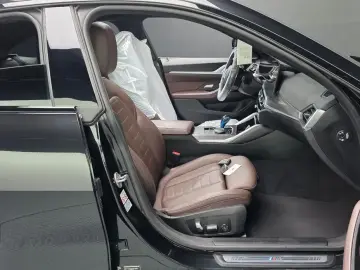 2022 BMW i4 с пробегом 46 102 км