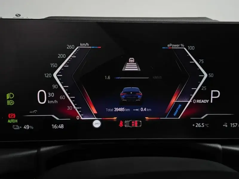 2022 BMW i4 с пробегом 39 485 км