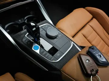 2022 BMW i4 с пробегом 39 485 км