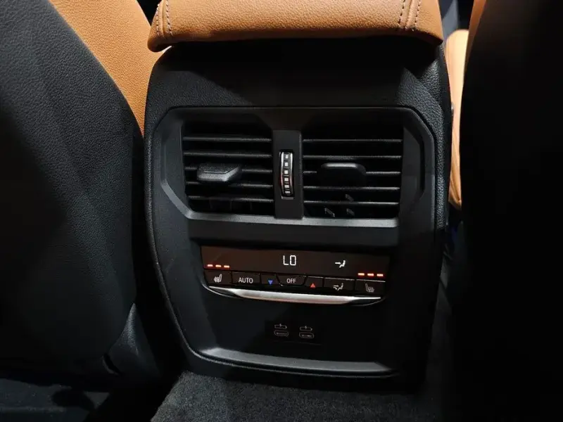 2022 BMW i4 с пробегом 39 485 км