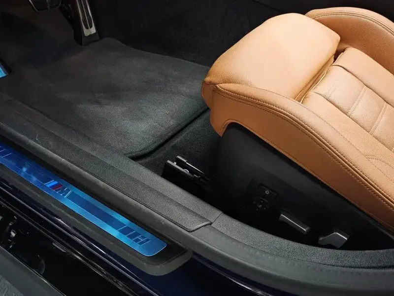 2022 BMW i4 с пробегом 39 485 км