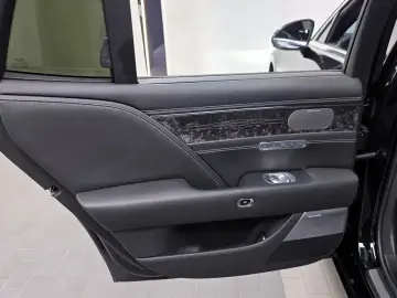 2023 Genesis G90 с пробегом 88 063 км