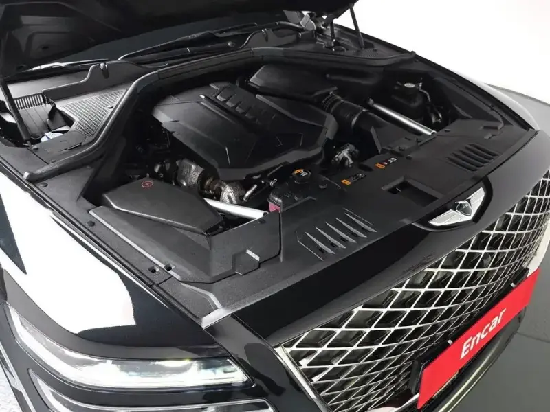 2023 Genesis GV80 с пробегом 33 056 км