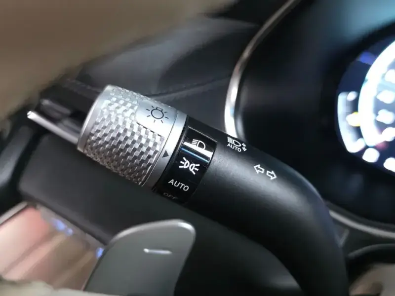 2023 Genesis GV80 с пробегом 33 056 км