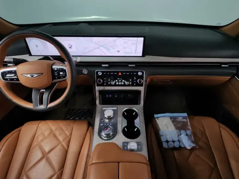 2023 Genesis GV80 с пробегом 32 128 км