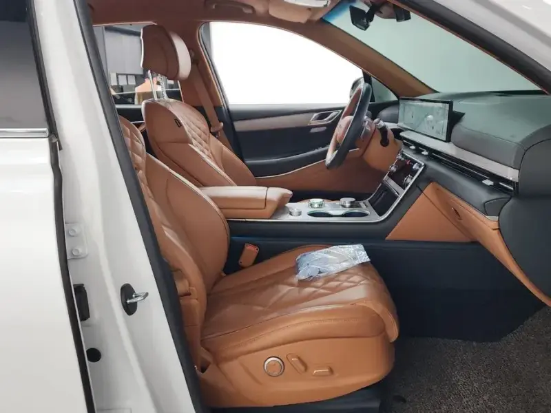 2023 Genesis GV80 с пробегом 32 128 км