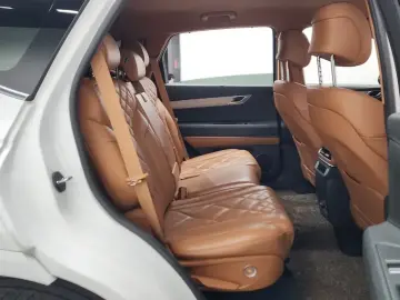 2023 Genesis GV80 с пробегом 32 128 км