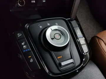 2025 Kia Seltos с пробегом 16 086 км