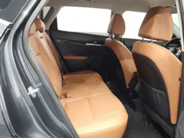 2025 Kia Seltos с пробегом 16 086 км