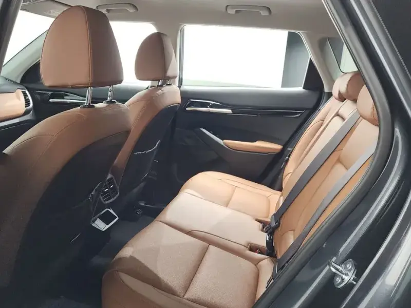 2025 Kia Seltos с пробегом 16 086 км