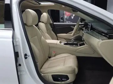 2022 Kia K9 с пробегом 49 232 км