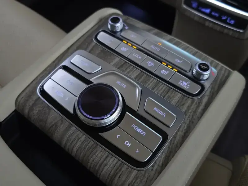 2022 Kia K9 с пробегом 49 232 км