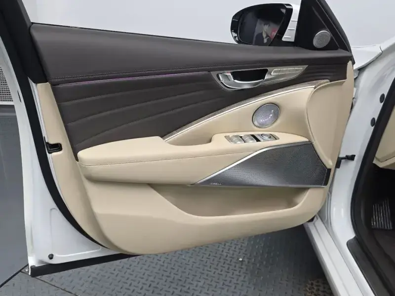 2022 Kia K9 с пробегом 49 232 км