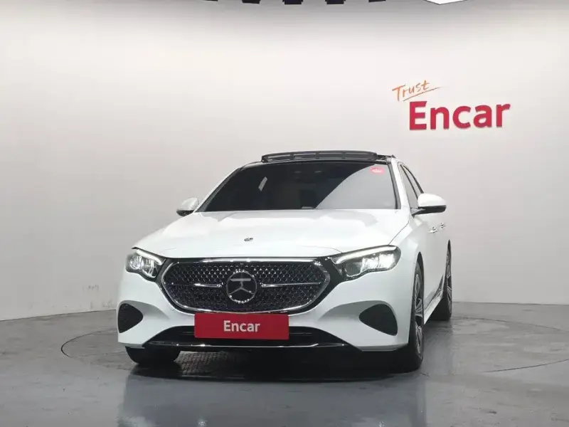 2025 Mercedes-Benz E-Класс с пробегом 1 266 км