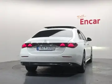 2025 Mercedes-Benz E-Класс с пробегом 1 266 км