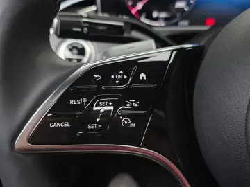 2025 Mercedes-Benz E-Класс с пробегом 1 266 км