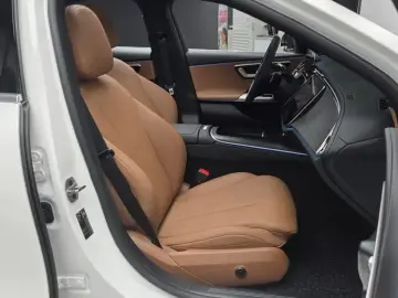 2025 Mercedes-Benz E-Класс с пробегом 1 266 км