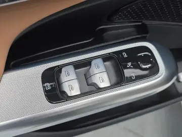 2025 Mercedes-Benz E-Класс с пробегом 1 266 км
