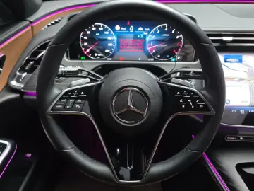 2024 Mercedes-Benz E-Класс с пробегом 30 649 км