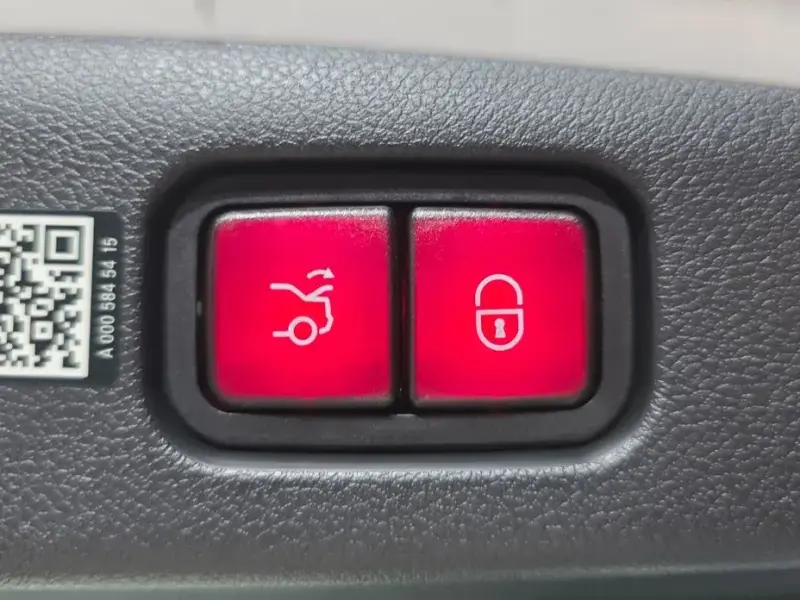 2024 Mercedes-Benz E-Класс с пробегом 30 649 км
