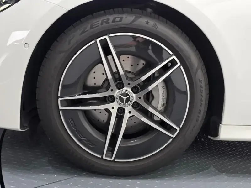 2026 Mercedes-Benz E-Класс с пробегом 4 143 км