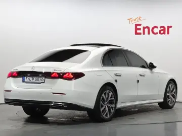 2024 Mercedes-Benz E-Класс с пробегом 23 746 км