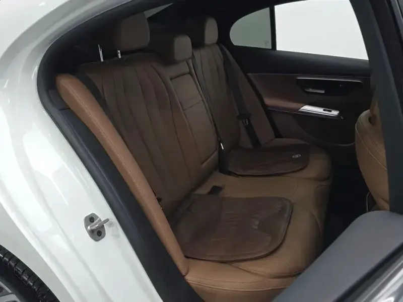 2024 Mercedes-Benz E-Класс с пробегом 23 746 км
