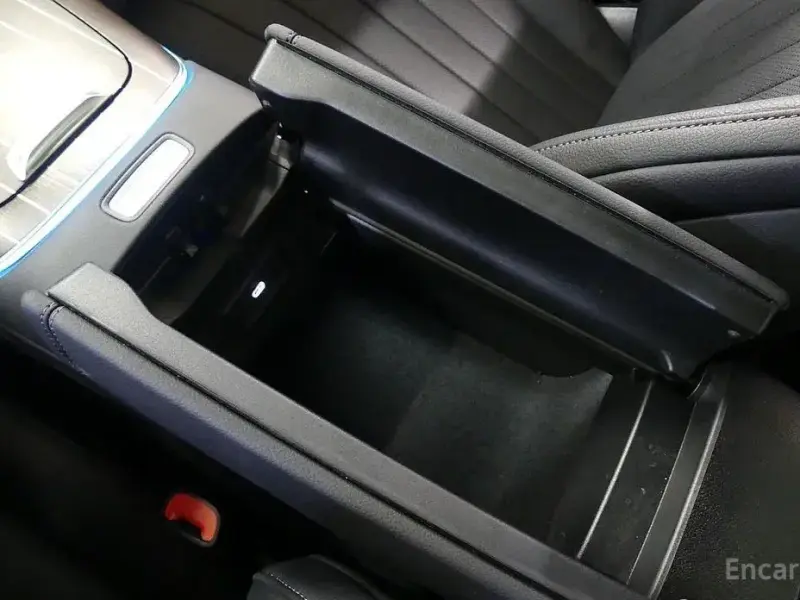 2024 Mercedes-Benz E-Класс с пробегом 18 463 км