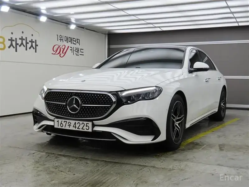 2025 Mercedes-Benz E-Класс с пробегом 13 003 км