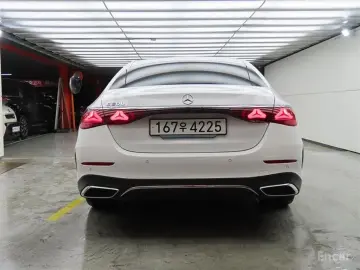 2025 Mercedes-Benz E-Класс с пробегом 13 003 км