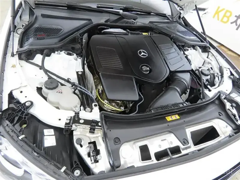 2025 Mercedes-Benz E-Класс с пробегом 13 003 км