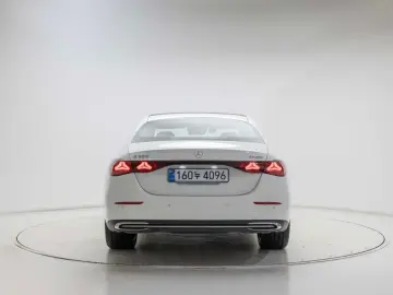 2025 Mercedes-Benz E-Класс с пробегом 1 142 км