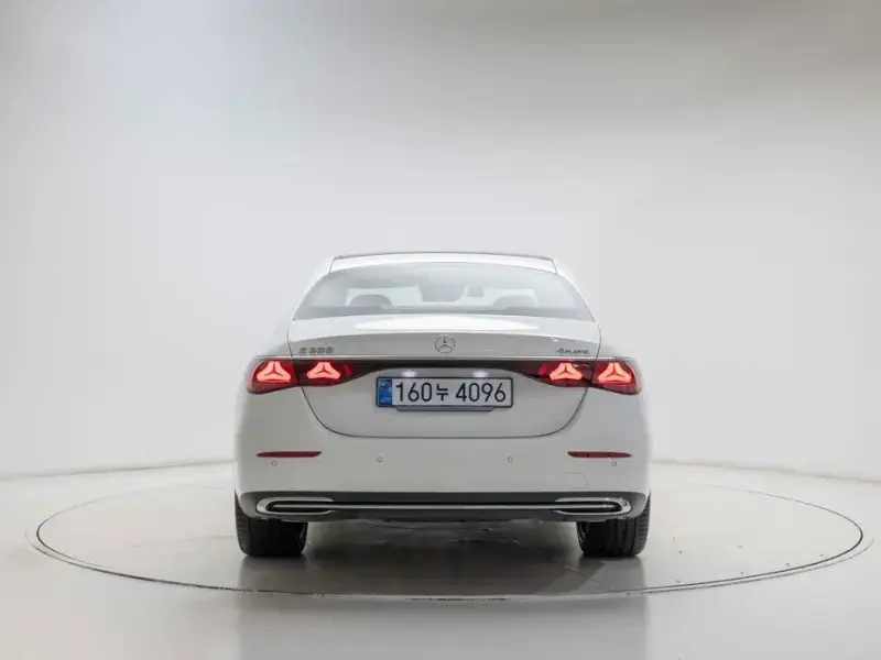 2025 Mercedes-Benz E-Класс с пробегом 1 142 км