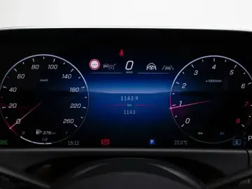 2025 Mercedes-Benz E-Класс с пробегом 1 142 км