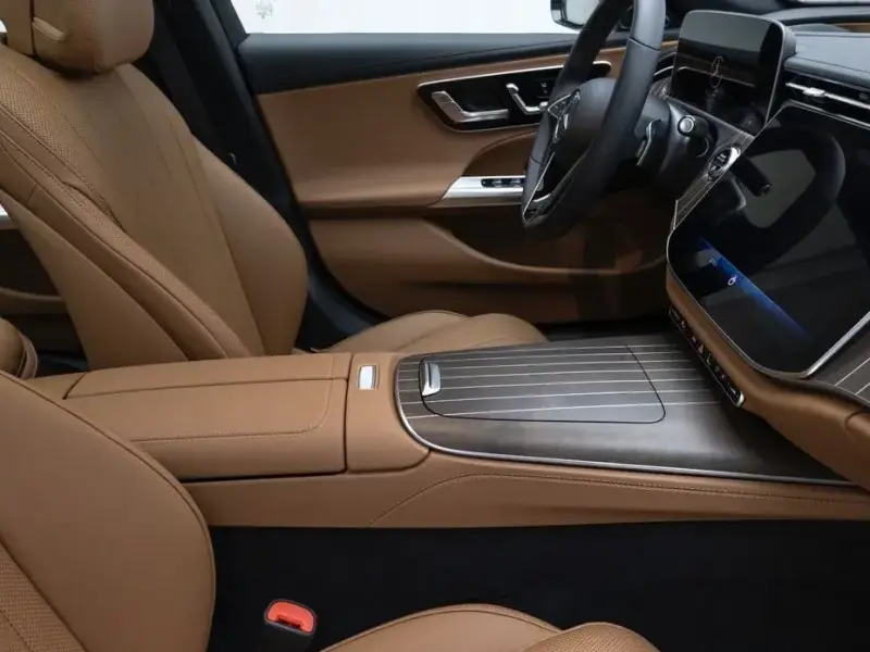 2025 Mercedes-Benz E-Класс с пробегом 1 142 км