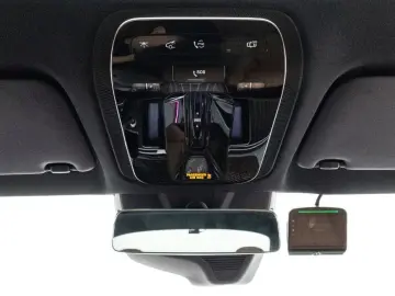 2025 Mercedes-Benz E-Класс с пробегом 1 142 км