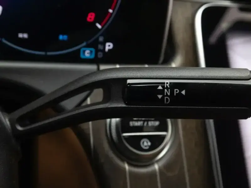 2025 Mercedes-Benz E-Класс с пробегом 1 142 км