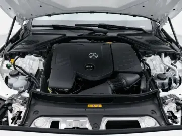 2025 Mercedes-Benz E-Класс с пробегом 9 731 км