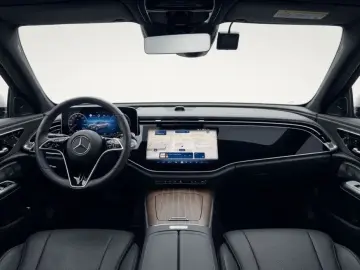 2025 Mercedes-Benz E-Класс с пробегом 9 731 км