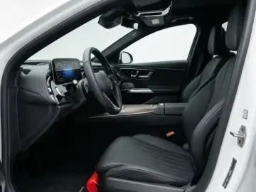 2025 Mercedes-Benz E-Класс с пробегом 9 731 км