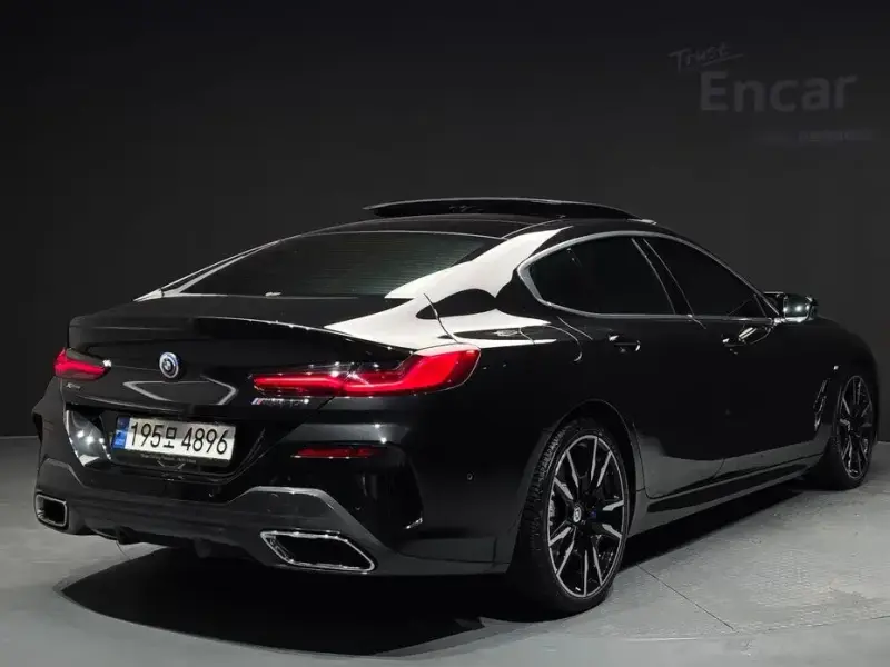 2022 BMW 8 серии с пробегом 107 496 км